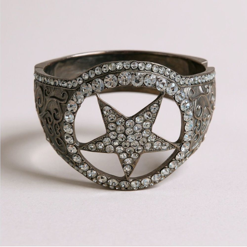 Heavy Western Rhinestone Star Cuff Bracelet Silver Tone Statement Jewelry